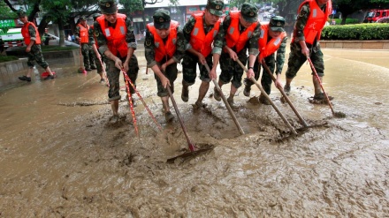 Chuva leva 260 mil pessoas a serem retiradas de suas casas no centro da China