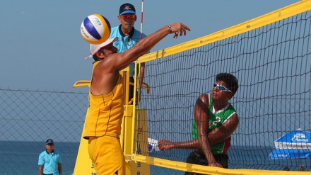 ビーチバレーボールワールドツアーオマーン大会で、イラン代表が準決勝に進出