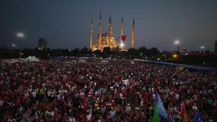 Protesta në përkujtim të grusht shtetit të vitit të kaluar në Turqi