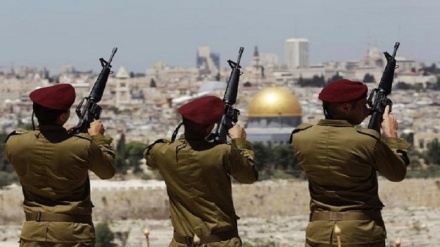 İsrail askerleri Kudüs'te teyakkuzda