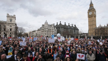 Milhares sairam  às ruas em Londres contra austeridade do Governo