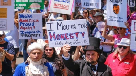 Protesti širom SAD-a s ciljem opoziva Trumpa