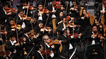 テヘランの交響楽団、イタリア・ローマでの演奏が人気