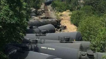 ԱՄՆ-ում նավթ տեղափոխող բեռնատար գնացքը դուրս է եկել գծերից 