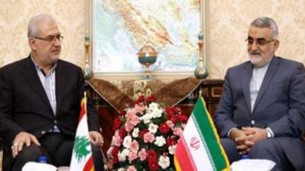 Burucerdi: Direniş cephesi, Amerika'nın hesaplarını bozdu 