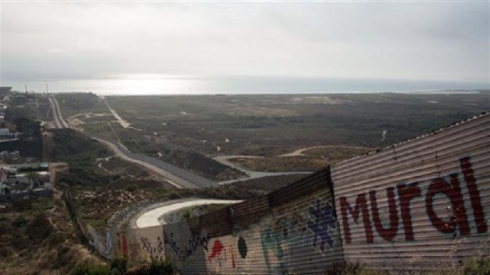 Deputados republicanos dos EUA revelam a conta para o muro fronteiriço dos EUA e do México