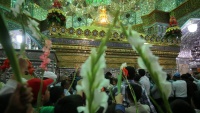 Makam Sayidah Fatimah Maksumah di Qom