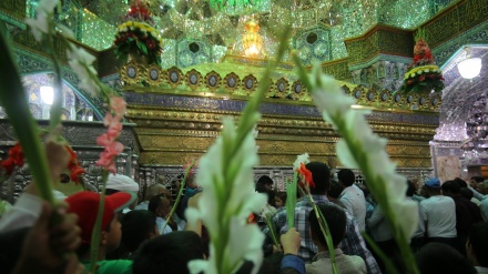 Makam Sayidah Fatimah Maksumah di Qom