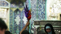 Makam Sayidah Fatimah Maksumah di Qom