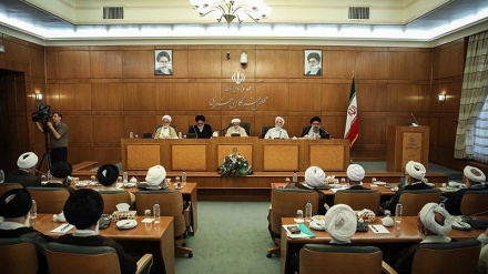 选举领袖专家议会谴责特朗普反巴勒斯坦的举措