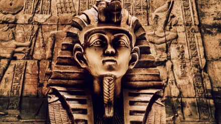 The neo-Pharaohs and neo-Fascists of our time