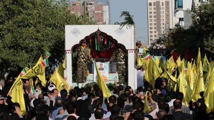 Mukaddes savunma ve Haremin müdafiisi 20 şehit, Meşhed'de teşyii edildi