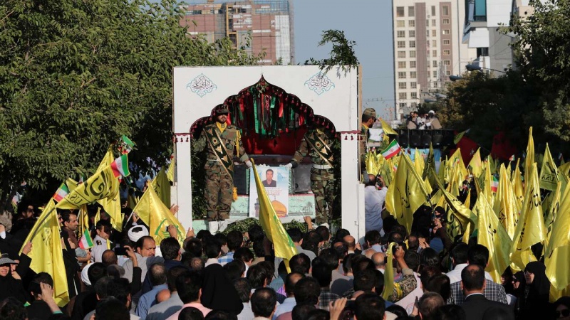  تشییع پیکر پاک 20 شهید گمنام دفاع مقدس و مدافع حرم در مشهد