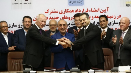 イラン産業発展刷新機構とフランス・ルノーが協力契約に調印