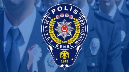 Açıkta olan 734 polis göreve iade edildi