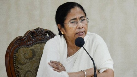 ‘জিএসটি’র টাকা চলে যাচ্ছে দিল্লি সরকারের পকেটে, আমাদের প্রাপ্য টাকা দিচ্ছে না: মমতা 