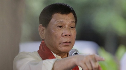 Filippine. Annuncio choc di Duterte: «Potrei avere un cancro»