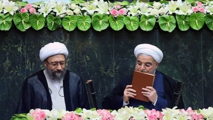 Rouhani sworn in for 2nd term as Iran's president (Photos)