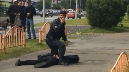 Россияда пичоқ билан одамларга ҳужум қилинди