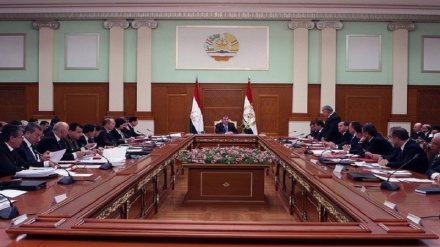 Тожикистонда 30 ёшга кирган шахслар энди президент сифатида сайланиши мумкин