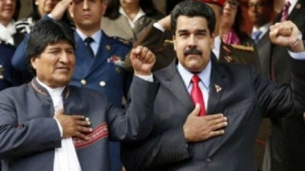 Venezuela Amerika'nın Askeri Tehditleri Karşısında Direniyor