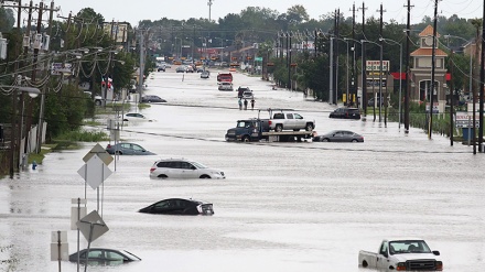 大洪水が発生した米ヒューストンで、イスラム教徒のモスクが避難所に