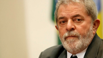 Lula ataca a Globo e diz que errou por não fazer regulação da mídia
