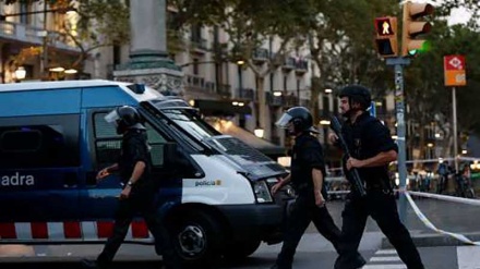 Barcellona: ultimo aggiornamento, 15 morti, 2 italiani. A Cambrils uccisi 5 attentatori