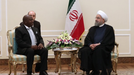 Ruhani: İran'ın iradesi başta Afrika kıtası olmak üzere dost ülkelerle ilişkileri geliştirmektir