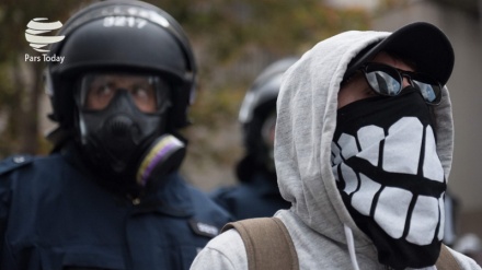 G7; numerosi manifestanti mascherati a Quebec