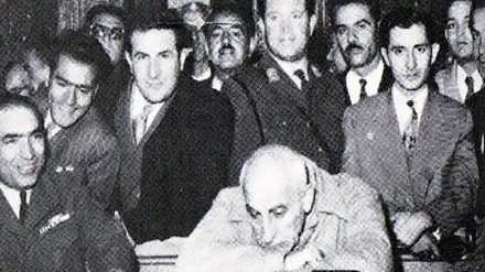 Financial Times pohon ndërhyrjen e Anglisë në grushtin e shtetit të 14 gushtit 1953