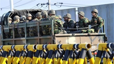 イギリスの活動家がアメリカに合同軍事演習の停止を求める