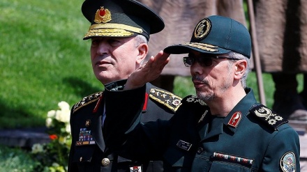 Chefe do Estado- Maior General das Forças Armadas do Irã visita a Turquia