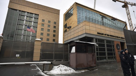 Gli Usa sospendono a tempo indeterminato il rilascio dei visti in tutta la Russia