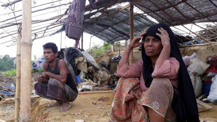Bangladesh sends back 70 Rohingyas to Myanmar despite violence