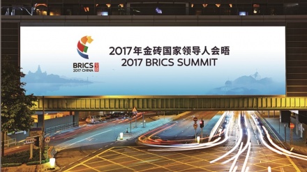 塔吉克斯坦总统前往中国参加金砖国家峰会