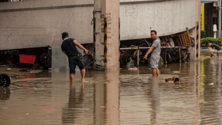 China: Baixado alerta para sinal 3 depois do tufão Pakhar tocar a terra