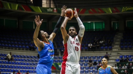 Ekipi kombëtar iranian i basketbollit fiton kundrejt Indisë