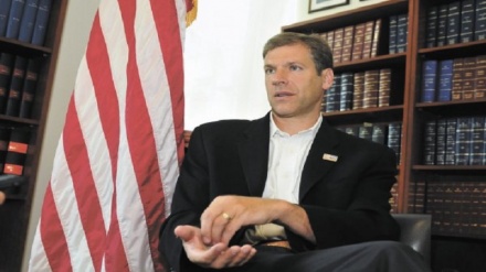 مشاور علمی ترامپ هم استعفا کرد