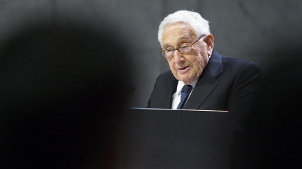 Kissinger: 'Gabimi i rëndë' i NATO-s shkaktoi luftën në Ukrainë