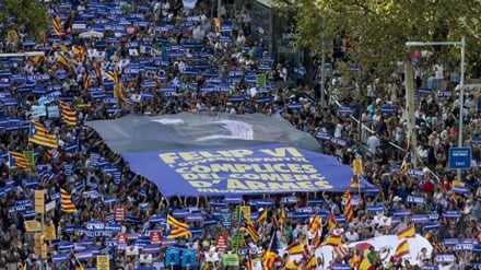 Medio millón de personas se manifiesta en Barcelona contra el terrorismo