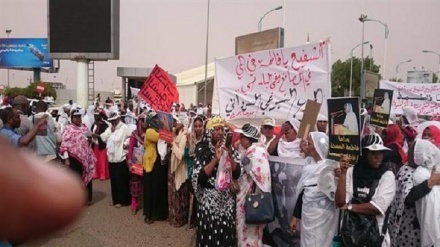Sudanese PM, officials pushed from activist’s funeral procession