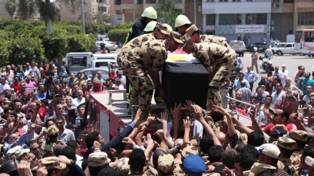 Two Egyptian soldiers, five militants killed in Sinai clashes