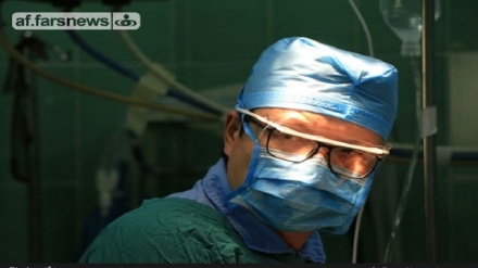 موفقیت پزشک افغانستانی در جراحی زانو در ایران