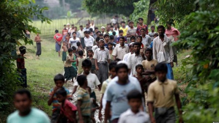 Myanmar, ONU: basta violenze contro musulmani Rohingya 