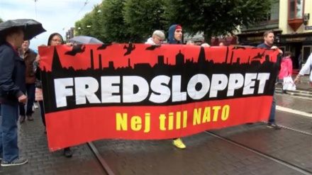 Thousands protest military drills in Sweden