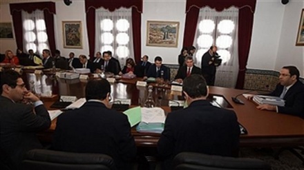 Tunisian PM declares cabinet reshuffle