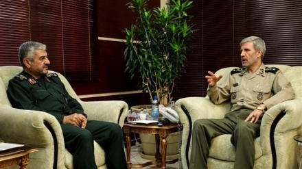 イラン軍事関係者、「イラン軍は敵の陰謀に対し聡明さを維持すべき」