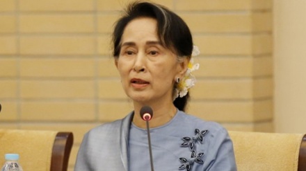 Suu Kyi Sambut Pembantaian Muslim Rohingya