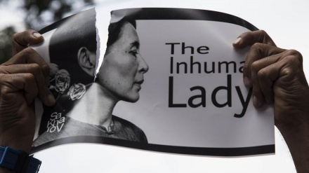 Myanmar, petizione per revocare Nobel a Suu Kyi